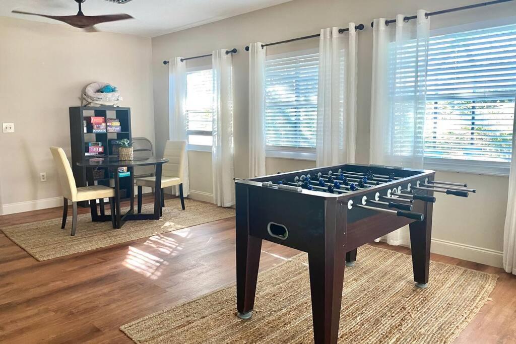 Heated Saltwater Pool Home Minutes To Beach Englewood Zewnętrze zdjęcie